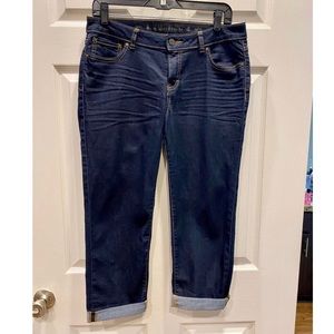 Jennifer Lopez Cuffed Capri Jeans